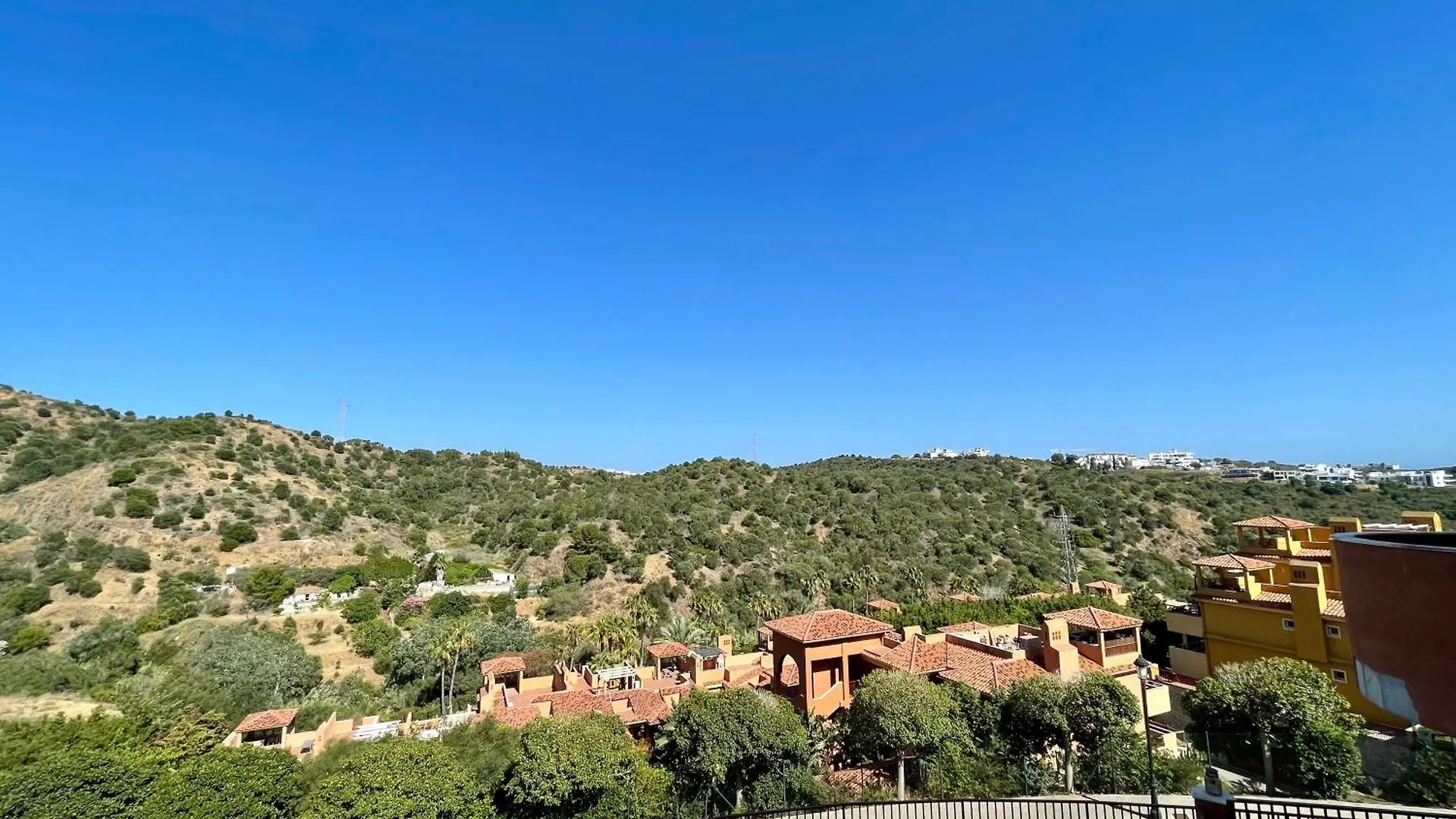 Mues Appartment 2 Bedrooms Marbella 0*,  Spain